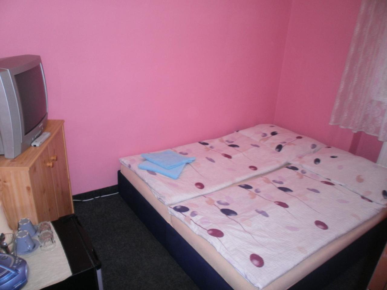 Onefam Arbes Hostel Praga